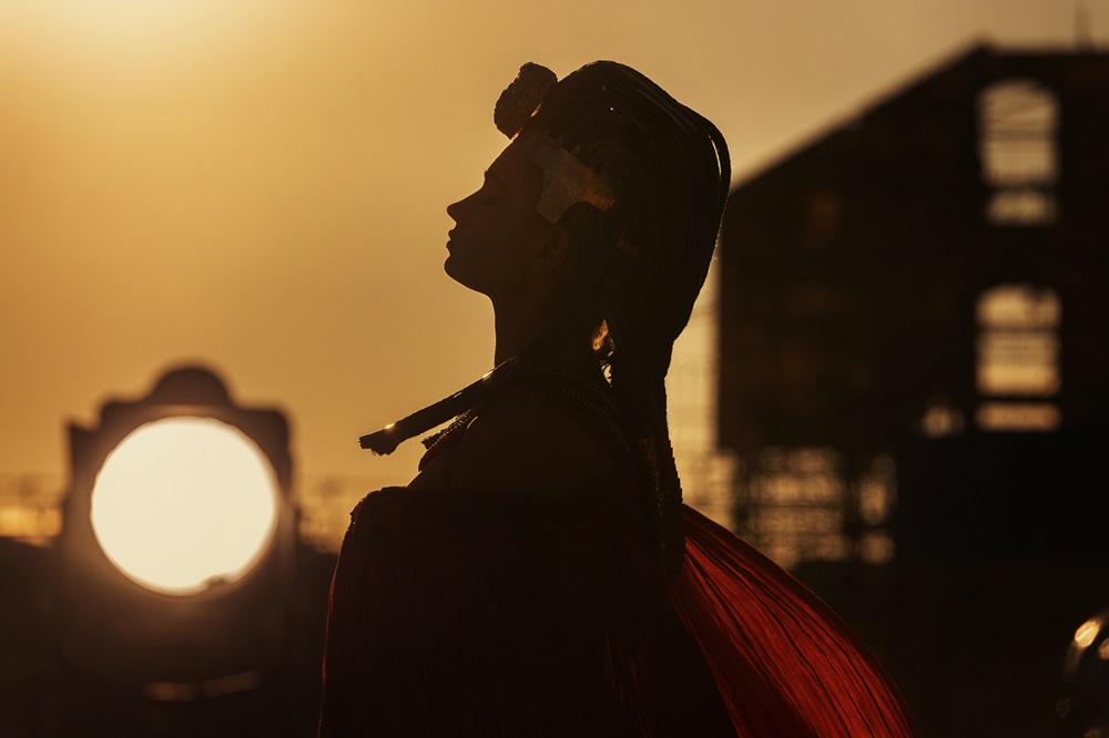 Finalmente l’Alba, di Saverio&nbsp;Costanzo